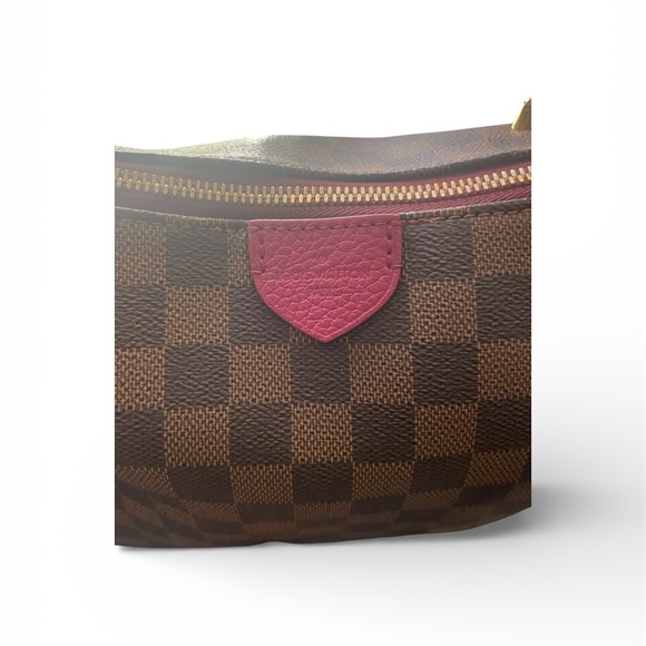 Louis Vuitton Hyde Park Handbag Damier with Leather Crossbody - Picture 4 of 16